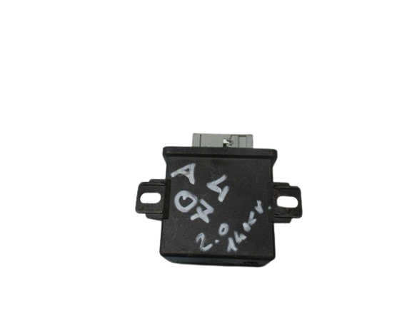 Audi A4 anno dal 2004 al 2009 Centralina comfort 8P0907357B 5LA008379-00
