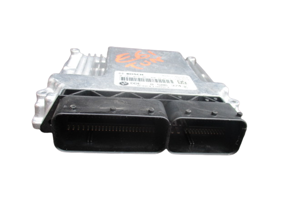 Bmw Serie 5 E61 E60 anno dal 2003 al 2010 ECU Centralina motore Bosch 0281016067 8506374