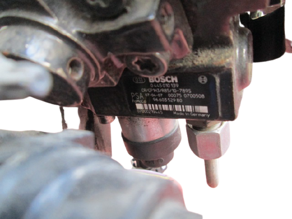 Citroen C-Crosser Peugeot 4007 Mitsubishi Outlander 2200 Diesel anno dal 2007 al 2012 Motore semicompleto 4HN