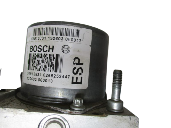 Fiat 500 169 Benzina anno dal 2007 al 2015 Pompa e centralina Abs 0265252447 0265952099 51913831 085 30521 K2654