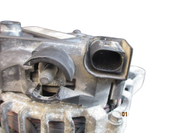 Ford Focus III 1600 Diesel anno dal 2011 al 2018 Alternatore AV6N-10300-GC