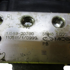 Hyundai I20  anno dal 2008 al 2014 Pompa e centralina Abs 1J589-20700 61589-45200 1J589-30700 58010-1J220