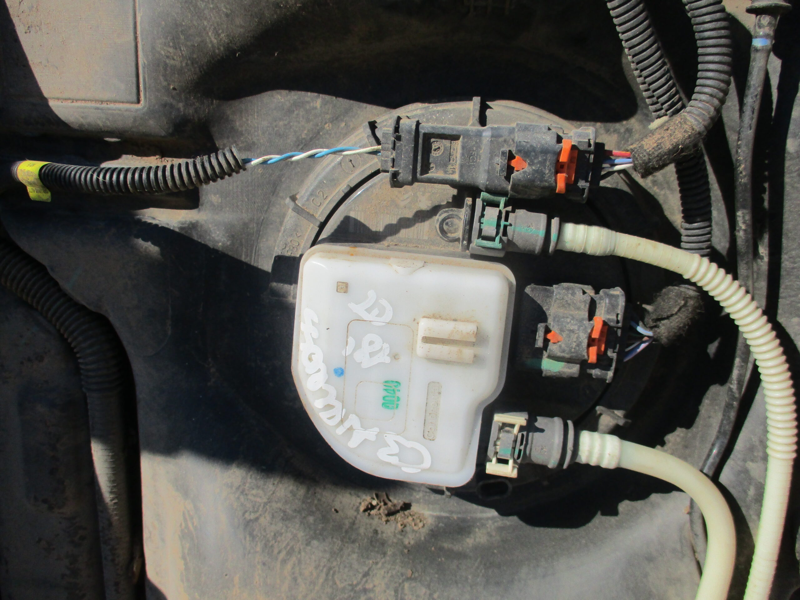 Citroen C3 Aircross e C3 C4 Cactus Peugeot 208 anno dal 2016 al 2021  pompa serbatoio bassa pressione 9811336680