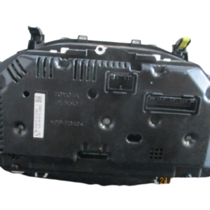 Toyota Yaris 1.5 Hybrid anno dal 2015 al 2020  Quadro strumenti 83800-0UC90  MB157570-3950