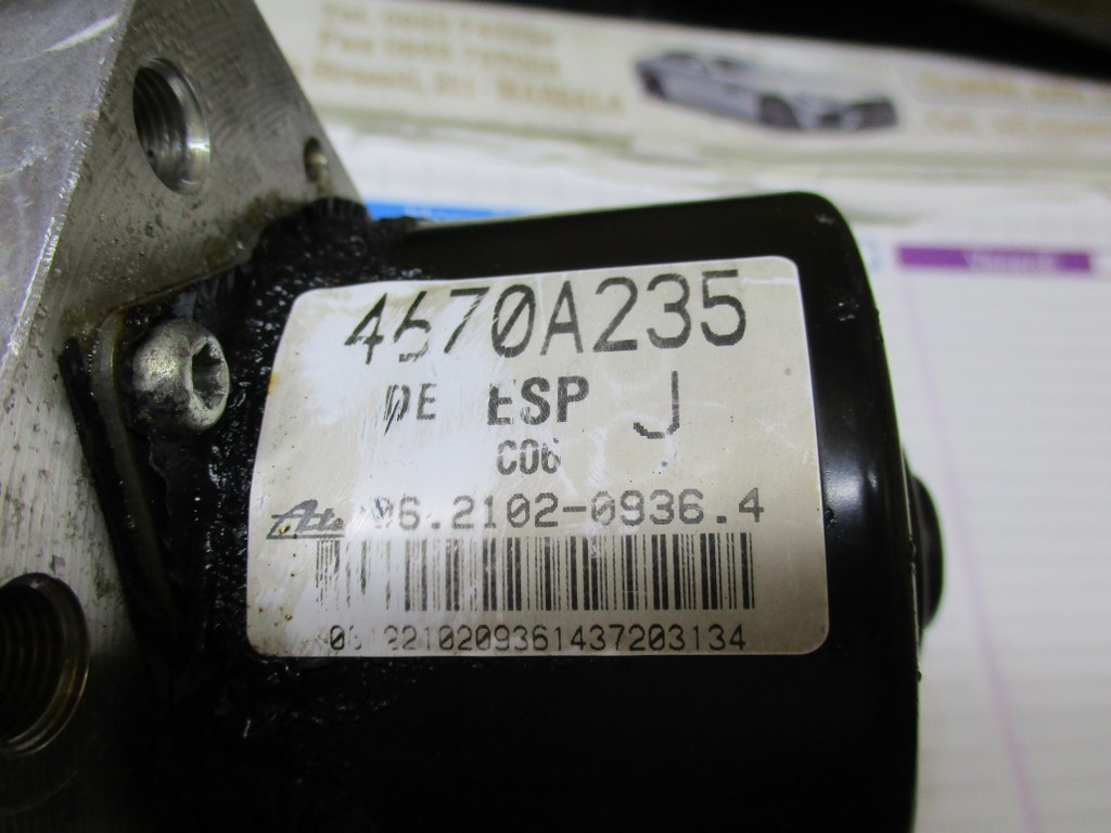 Citroen C-Crosser Peugeot 4007 Mitsubishi Outlander anno dal 2007 al 2012 Gruppo Abs 06.2109-0986.3 28.5600-0301.3 4670A235