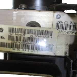 Jeep Gran Cherokee  anno 1998 al 2004 Pompa e centralina Abs 56041022AD B 25.0204-0205.3 10.0511-8186.1