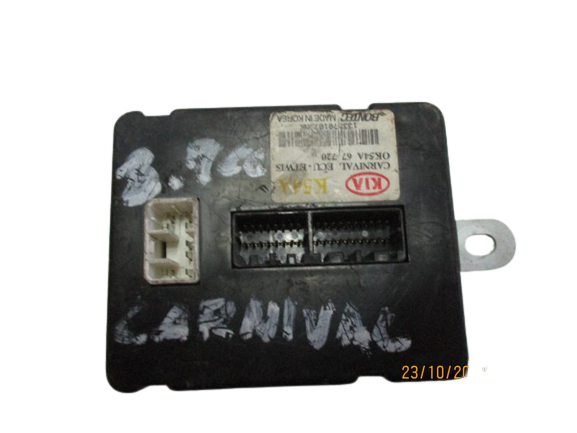 Kia Carnival anno dal 1998 al 2006 ECU Centralina ricevitore telecomando OK54A 67 720