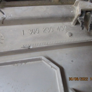 Mercedes Classe C W203 anno dal 2000 al 2004 Faro fanale anteriore A2038201261 0301166272
