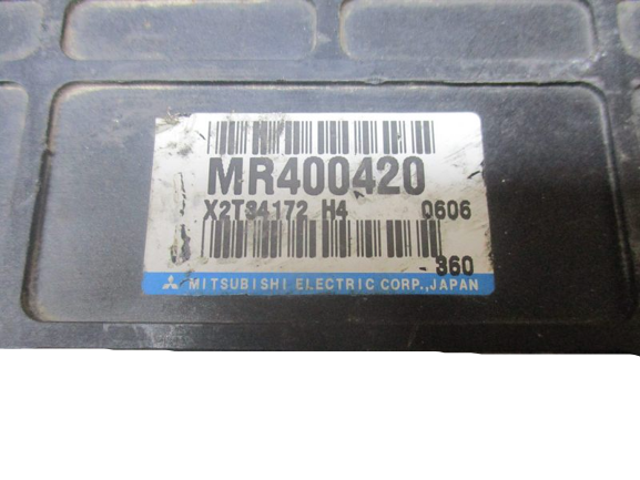 Mitsubishi Pajero anno dal 1999 al 2006 Centralina ABS MR400420