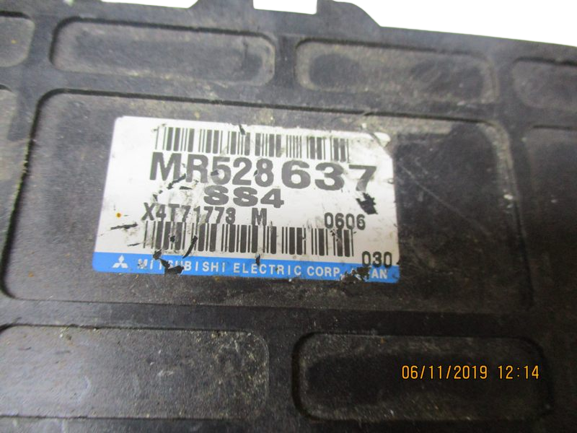 Mitsubishi Pajero anno dal 1991 al 1999 Centralina Cambio MR528637 X4T71773M