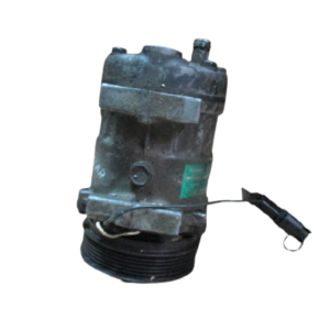Mitsubishi Space Star Carisma Renault Scenic Volvo S40 V40 anno dal 1997 al 2005 Compressore aria condizionata 8200040681