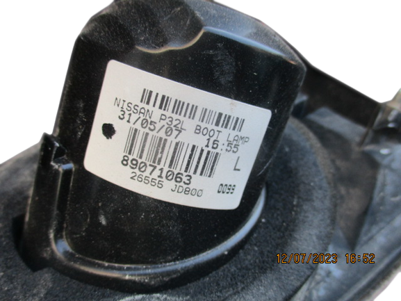 Nissan Qashqai J10 anno dal 2006 al 2014 Stop fanale interno sinistro 89071063