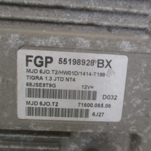 Opel Tigra TwinTop 1300 diesel anno dal 2003 al 2009 ECU Centralina motore 55198928 BX