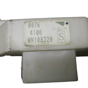 Mitsubishi Colt  anno dal 2004 al 2011 Centralina fusibili 8637A020 5WK45103A   MN108320
