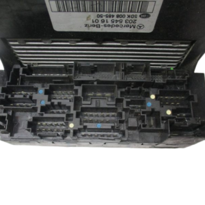 Mercedes Classe C 200 W203 anno dal 2000 al 2007 Centralina Porta fusibili A2035451601 5DK008485-50