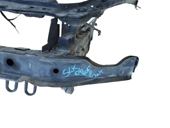 Mercedes SLK W171   anno dal 2004 al 2009 Rivestimento batticofano  con sede fari calandra con traversa paraurti e longheroni tagliati