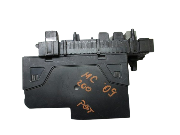 Mercedes Classe C W204 anno dal 2007 al 2013 Centralina Porta fusibili 5DK009225-25 2045456132 2045453901 2044422400