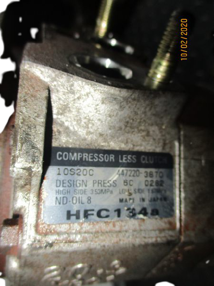 Chrysler Voyager anno dal 1995 al 2000 Compressore aria condizionata Denso 447220-3870