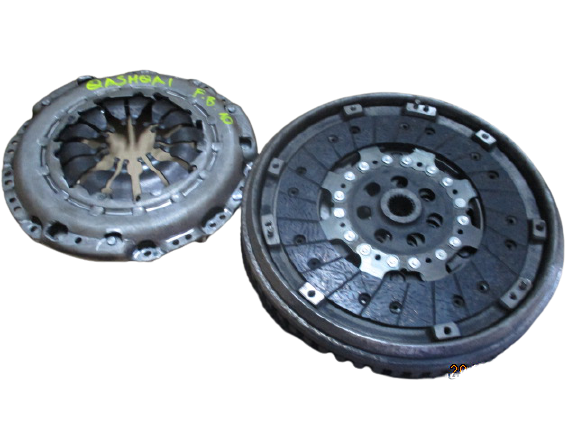 Renault Megane Scenic Dacia Duster Nissan Qashqai Juke 1500 Diesel anno dal 2007 al 2013 Kit volano e frizione 8200026712EL