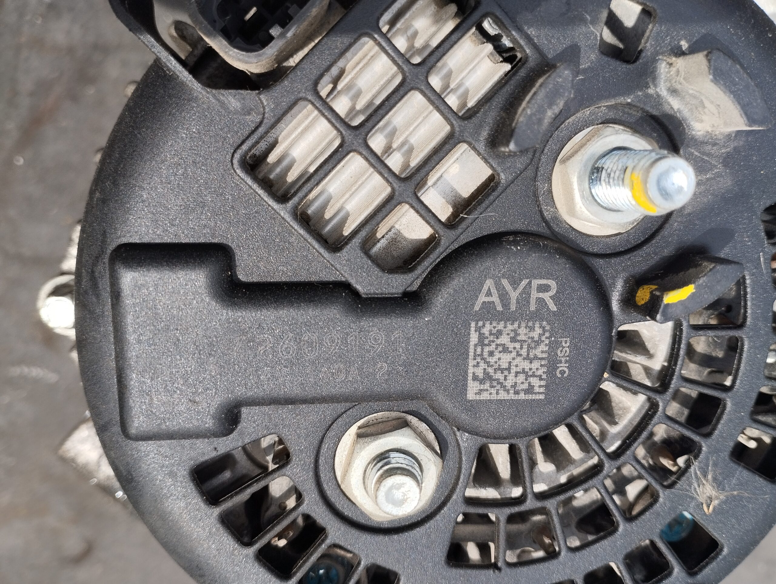 Opel Mokka 1° serie Astra J e K Insignia B  1600 diesel anno dal 2014 al 2021 alternatore   42609191  140h