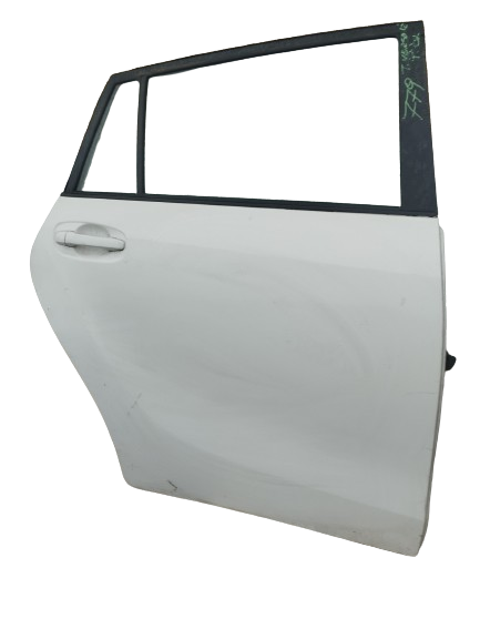 Toyota Verso anno  dal 2009 al 2015 porta posteriore destra 67003-0f050 di colore bianco