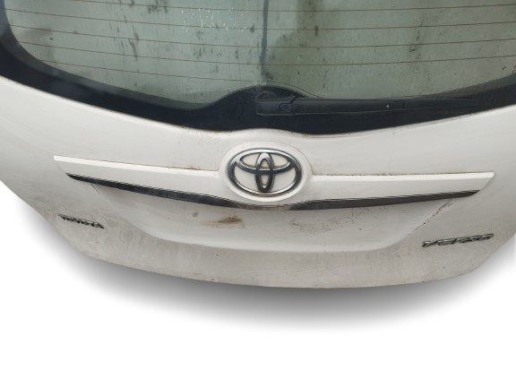 Toyota Verso anno dal 2009 al 2015 portellone posteriore 67005-0f030 colore bianco